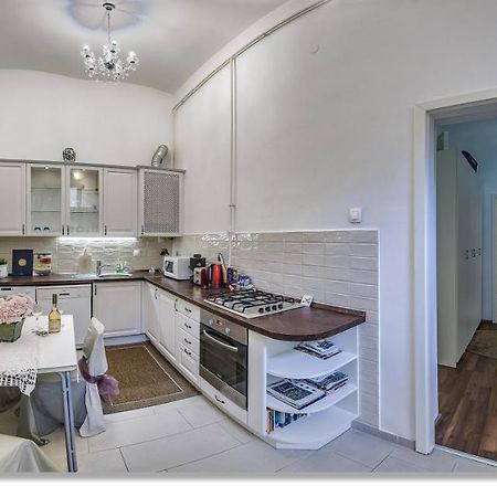 Julia'S Home Budapest Eksteriør billede