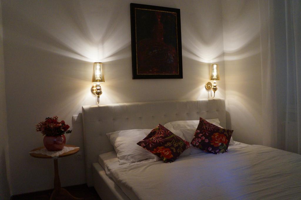 Julia'S Home Budapest Eksteriør billede